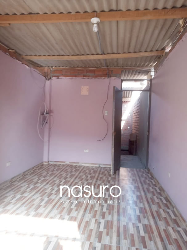 Se vende casa de dos pisos en Mi Perú